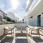 Spacious T2 With Luxury Terrace * Tavira