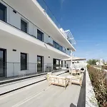 Spacious T2 With Luxury Terrace * Tavira