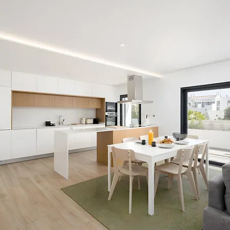 Spacious T2 With Luxury Terrace * Tavira