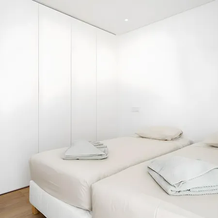 Spacious T2 With Luxury Terrace Apartamento