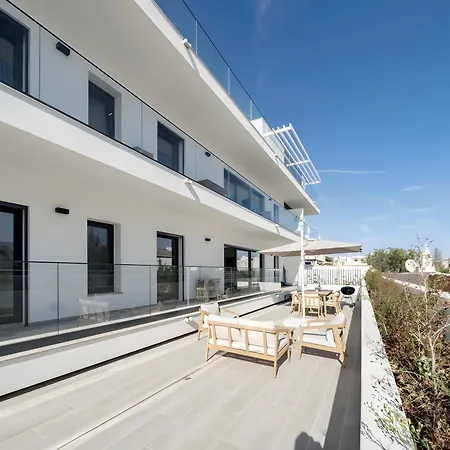 Spacious T2 With Luxury Terrace *