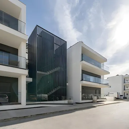 Spacious T2 With Luxury Terrace Apartamento Tavira