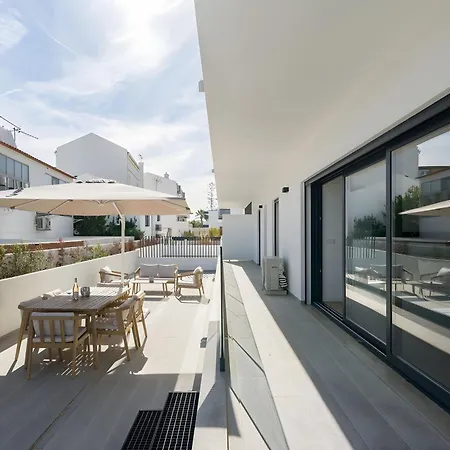 Spacious T2 With Luxury Terrace Apartment *
